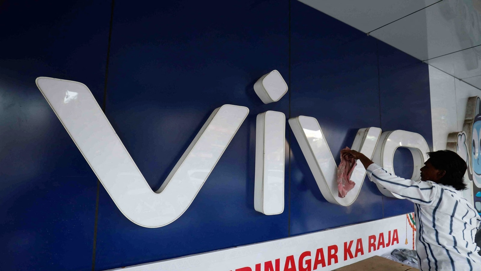 Enforcement Directorate arrests three vivo-India executives in money laundering probe