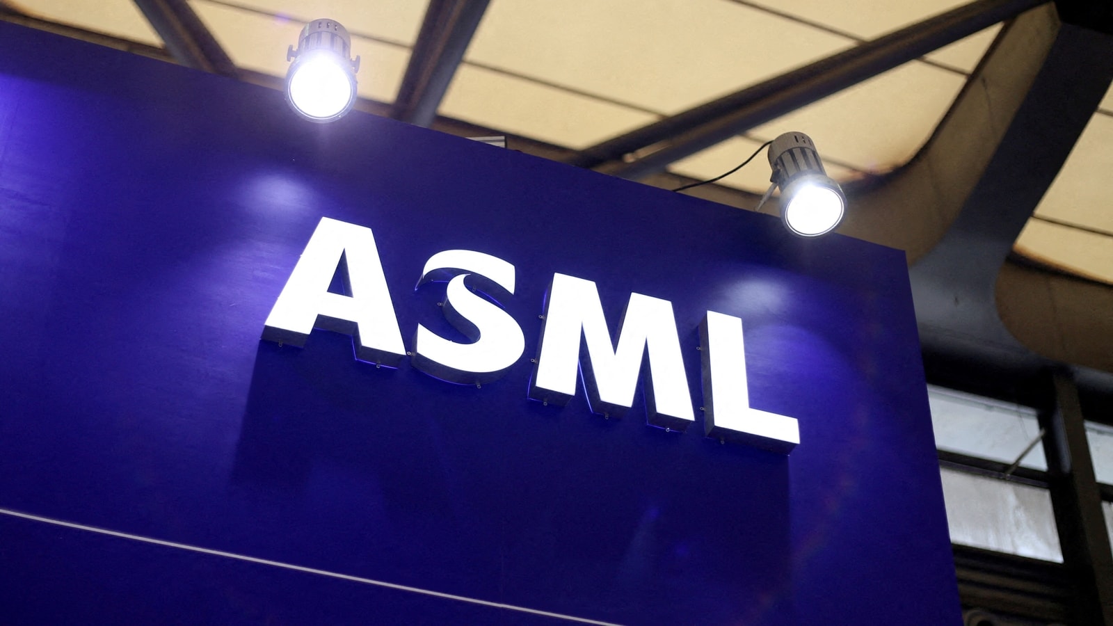 ASML chip machines blocked from export to China