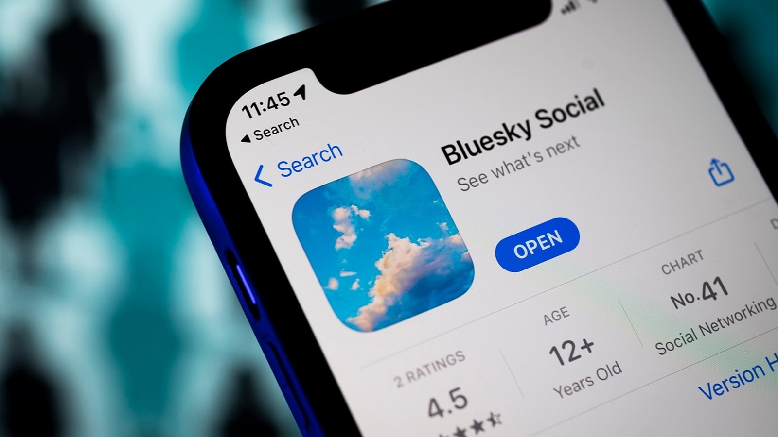 Twitter Co-Founder Jack Dorsey’s Bluesky Opens Social Network to Everyone