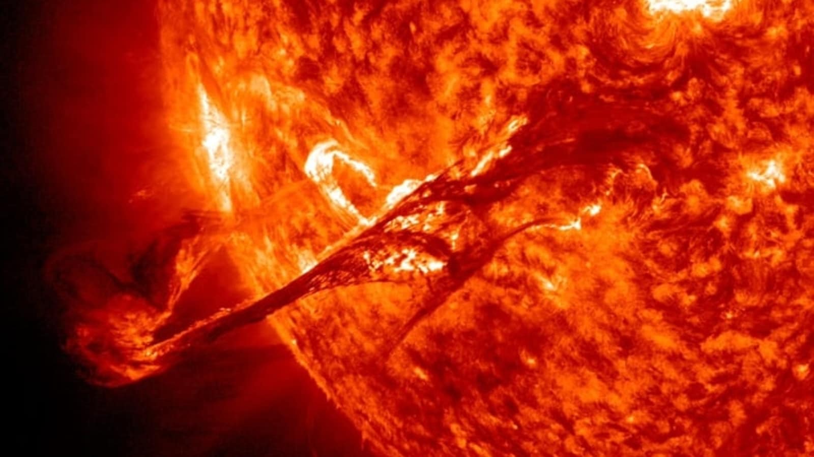 Solar storm alert: CME set to spark Geomagnetic storm soon, beautiful auroras likely